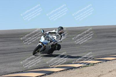 media/Oct-13-2025-Moto Forza (Mon) [[a66d839500]]/4-C Group/Session 2 (Bowl)/